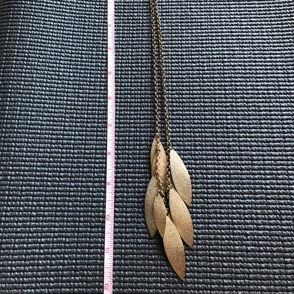 🍂 Golden Leaf Necklace 🍂 - Picture 6 of 6